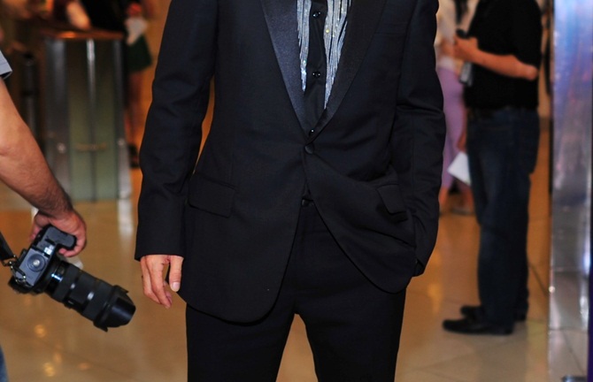 Trần Bảo Sơn cảm động vì vợ cũ gửi hoa chúc mừng phim mới